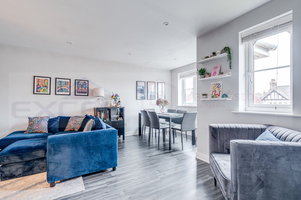 Flat Thorverton Road in Greater London