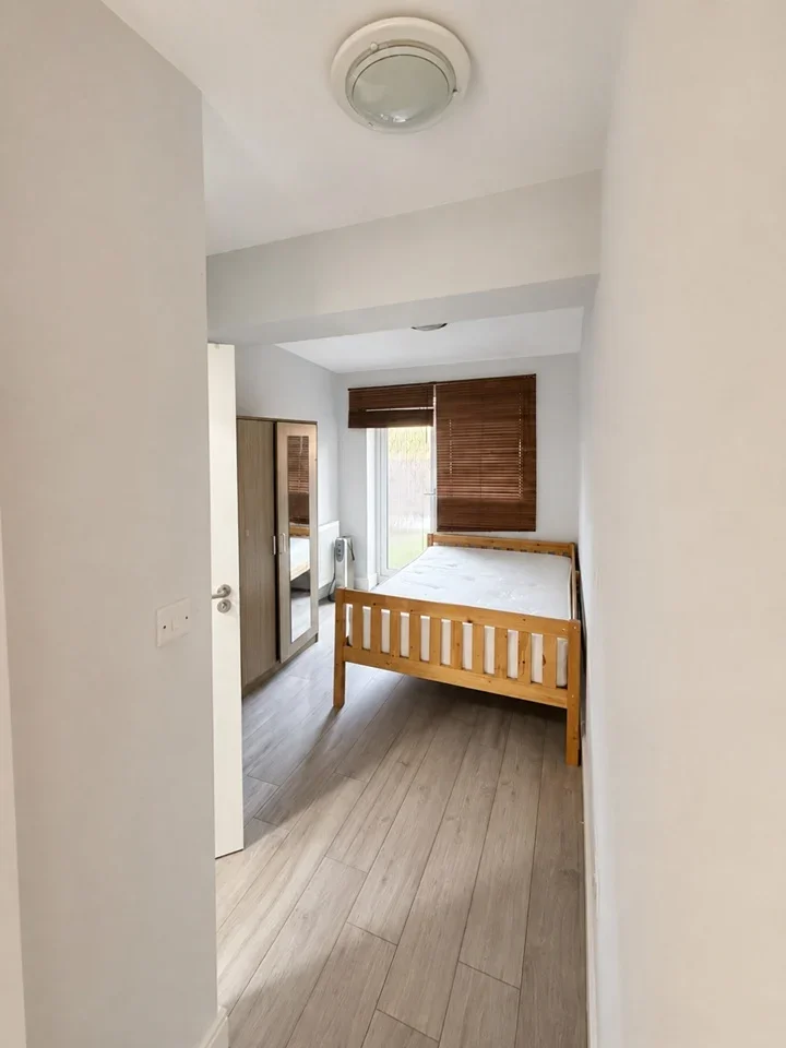 Room Clitterhouse Road in Greater London