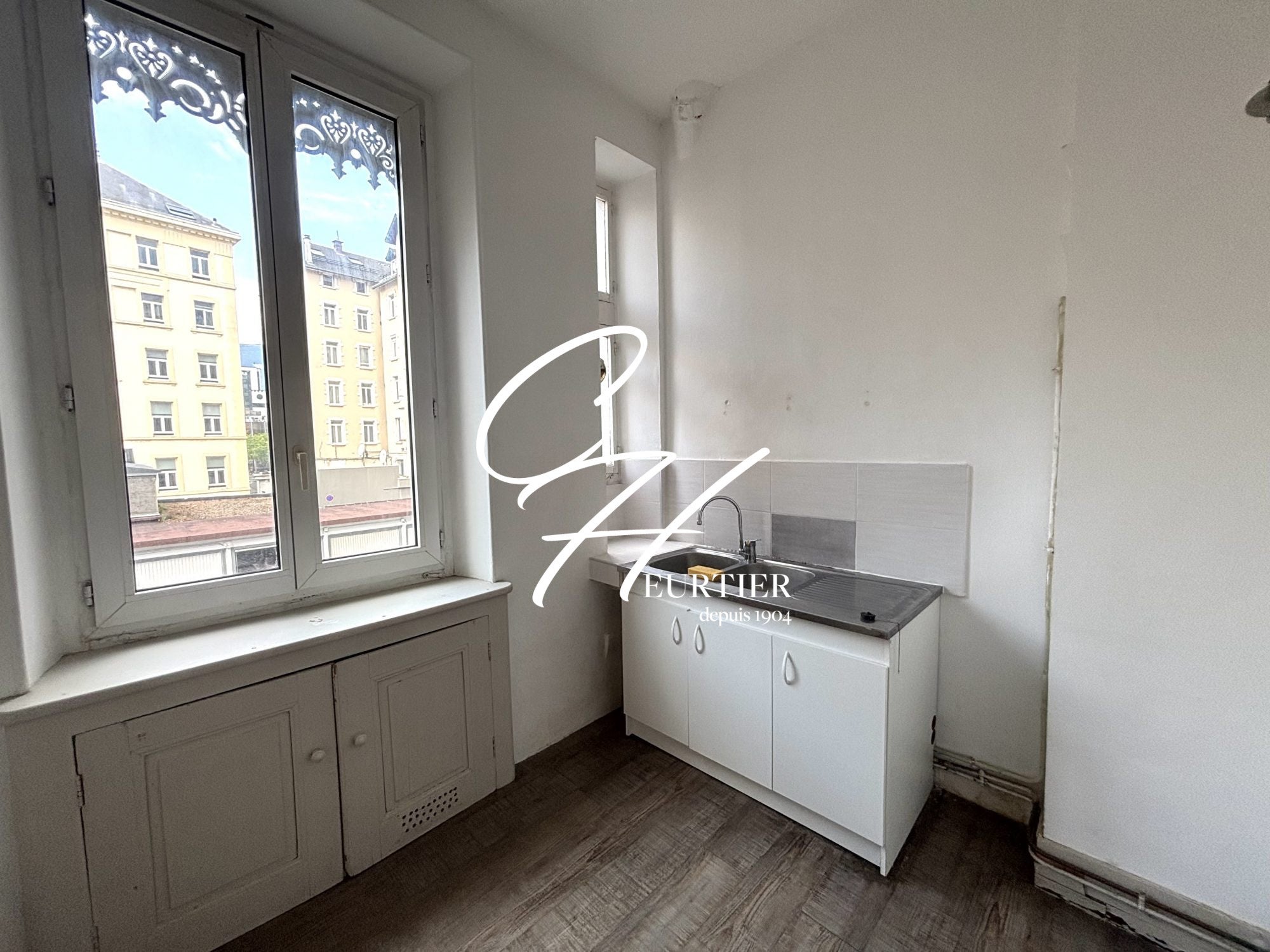 Flat Quai de France in Grenoble