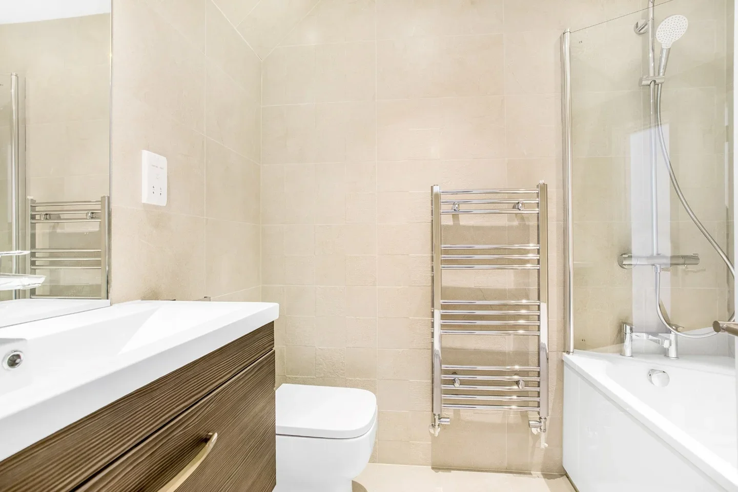 Flat Sangley Road in Greater London