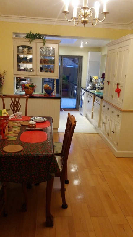 Room Whellock Road in Greater London