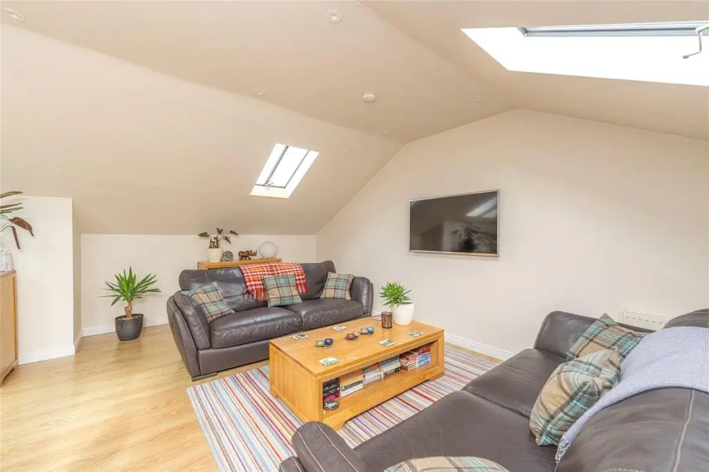 Flat Andrew Wood Court in City of Edinburgh