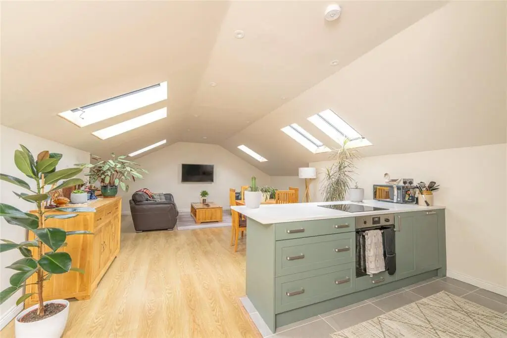 Flat Andrew Wood Court in City of Edinburgh