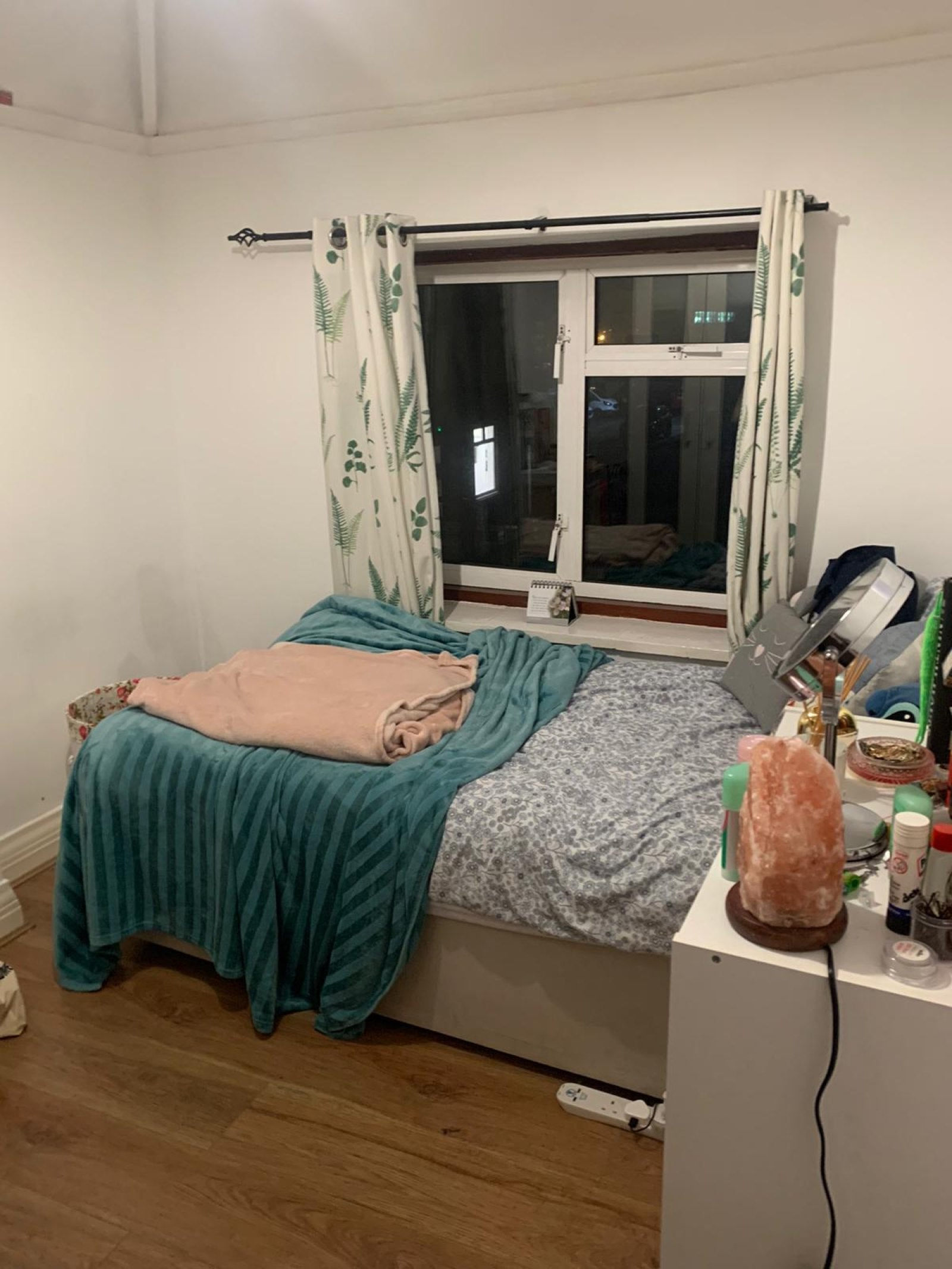 Room East Street in Epsom and Ewell