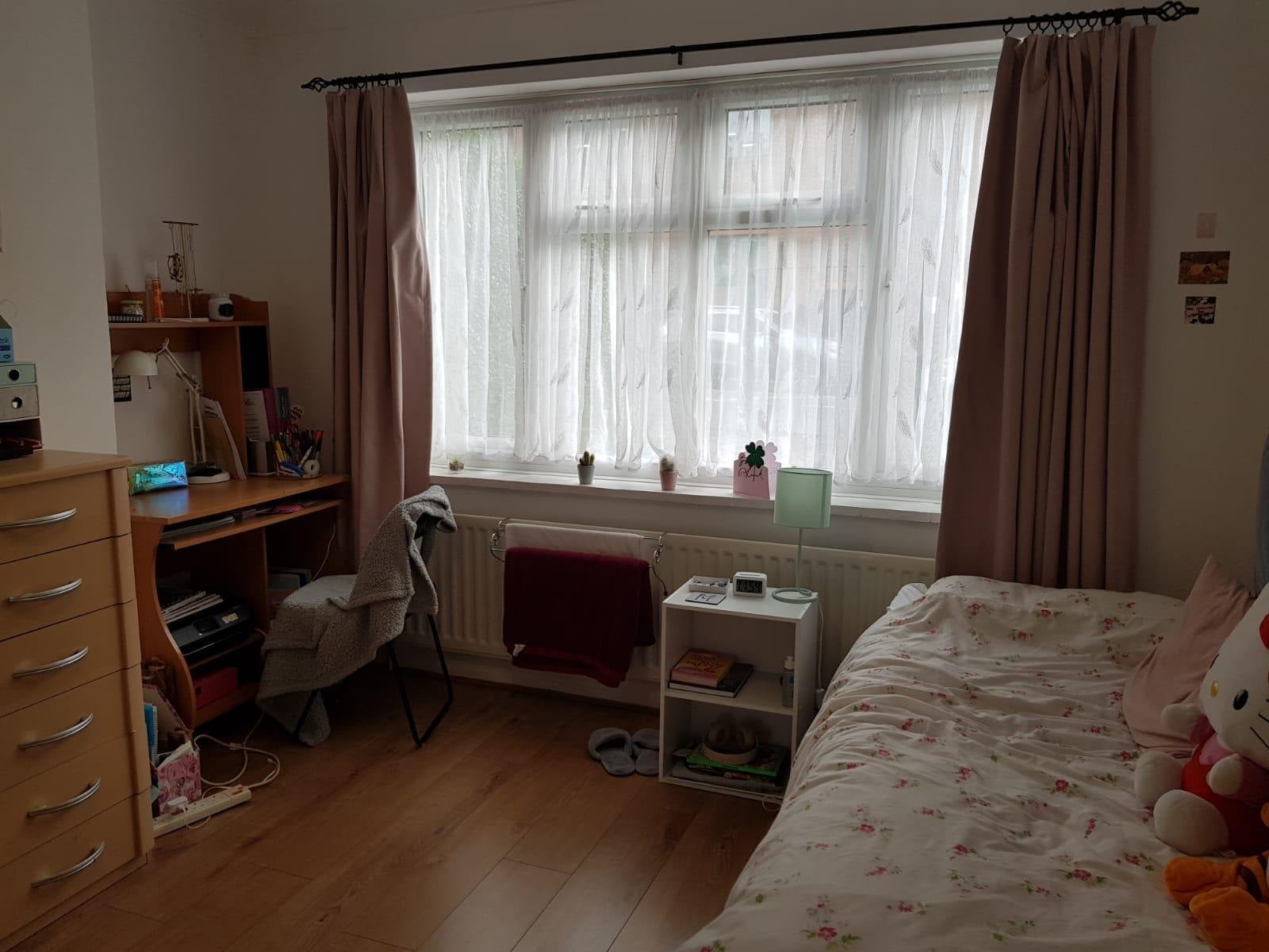 Room East Street in Epsom and Ewell