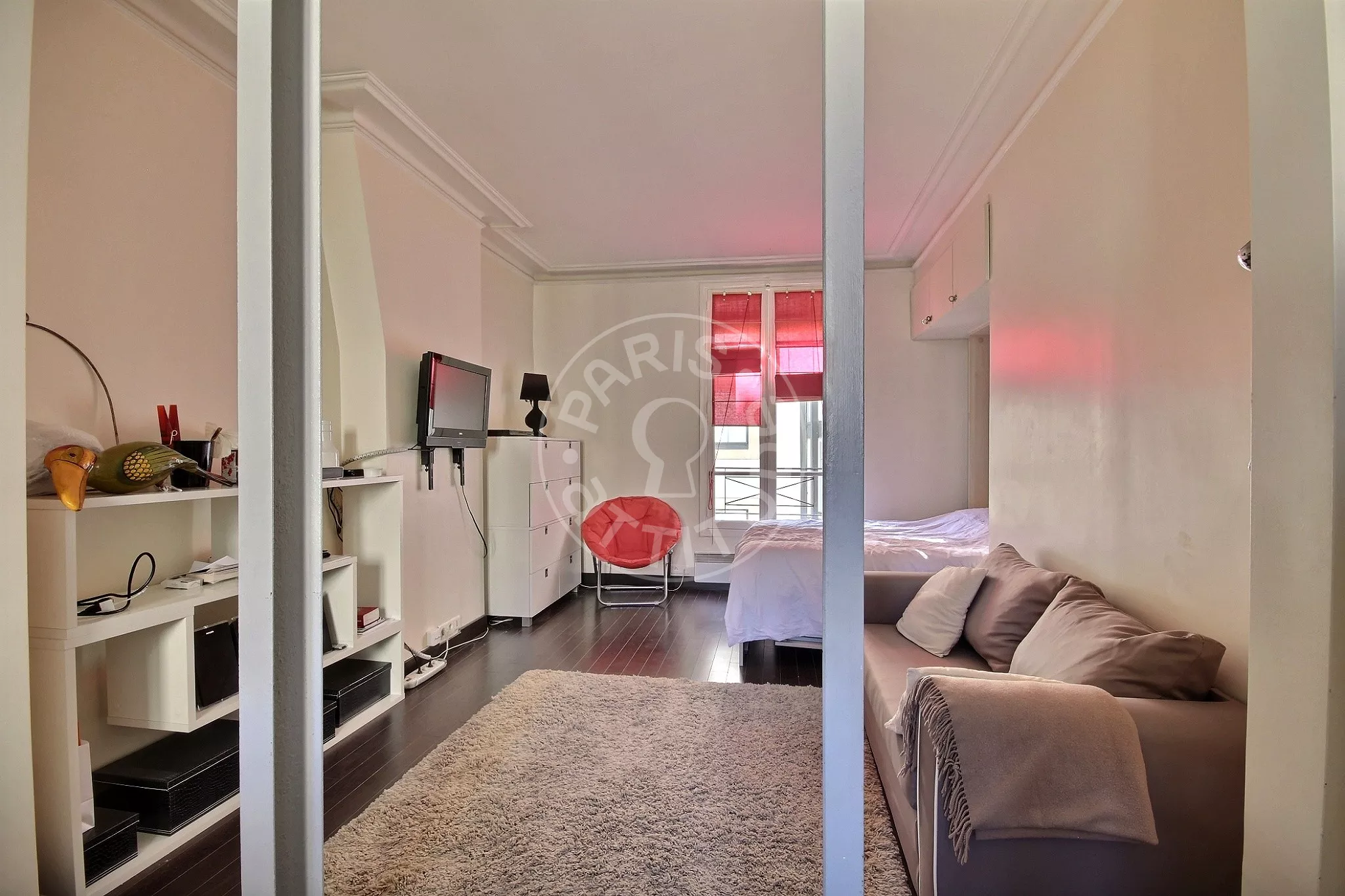 Flat Passage Jean Nicot in Paris