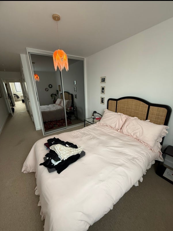 Room Rotherhithe New Road in Greater London