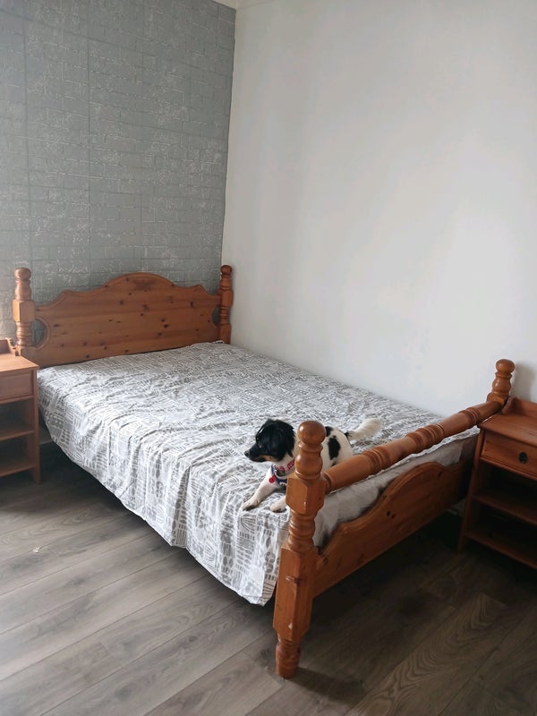 Room Burnell Street in Chesterfield
