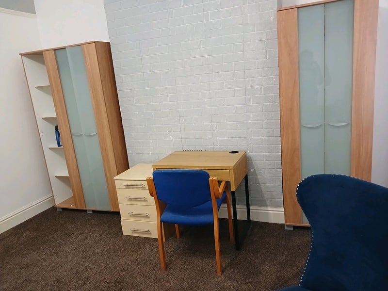 Room Burnell Street in Chesterfield