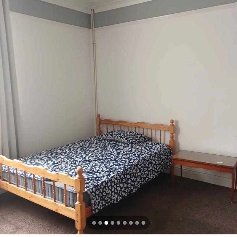 Room Burnell Street in Chesterfield
