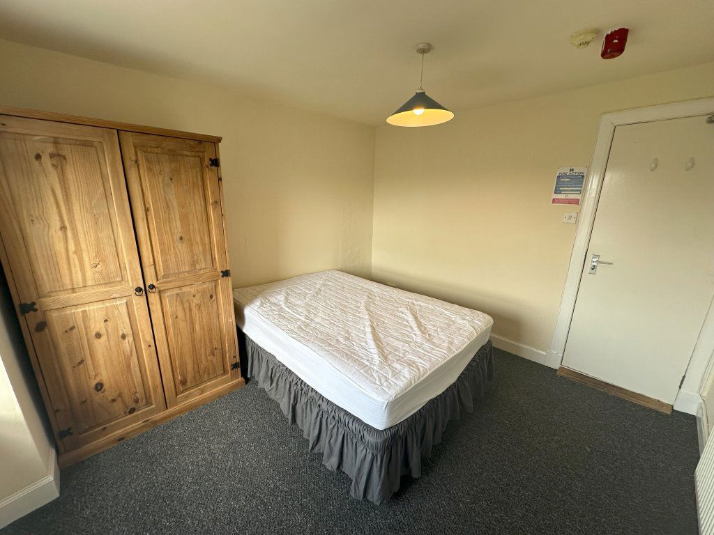 Room Peddie Street in Dundee