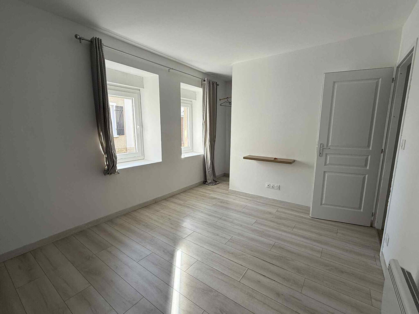 Maison D 323 à Connerré