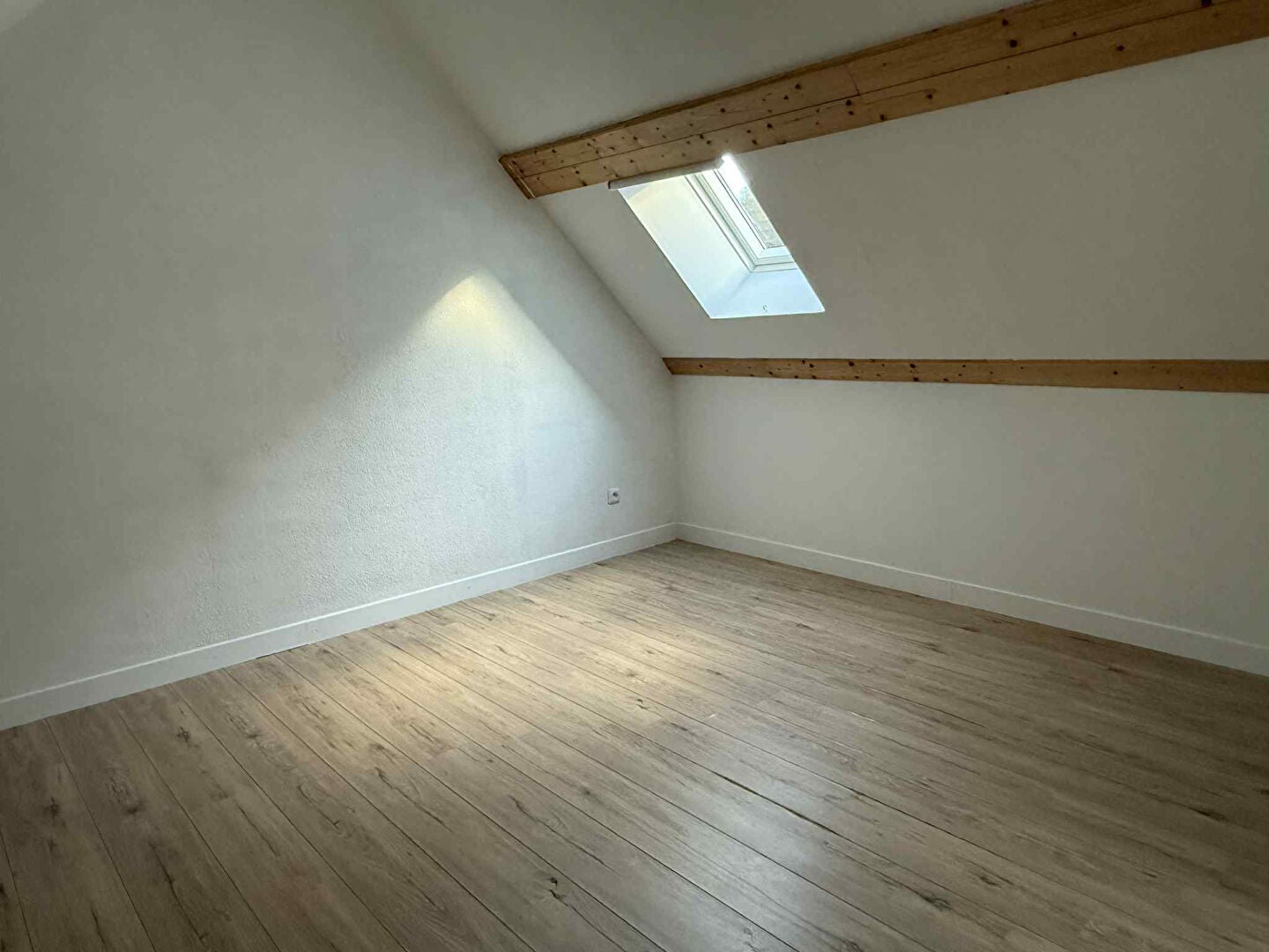 Maison D 323 à Connerré