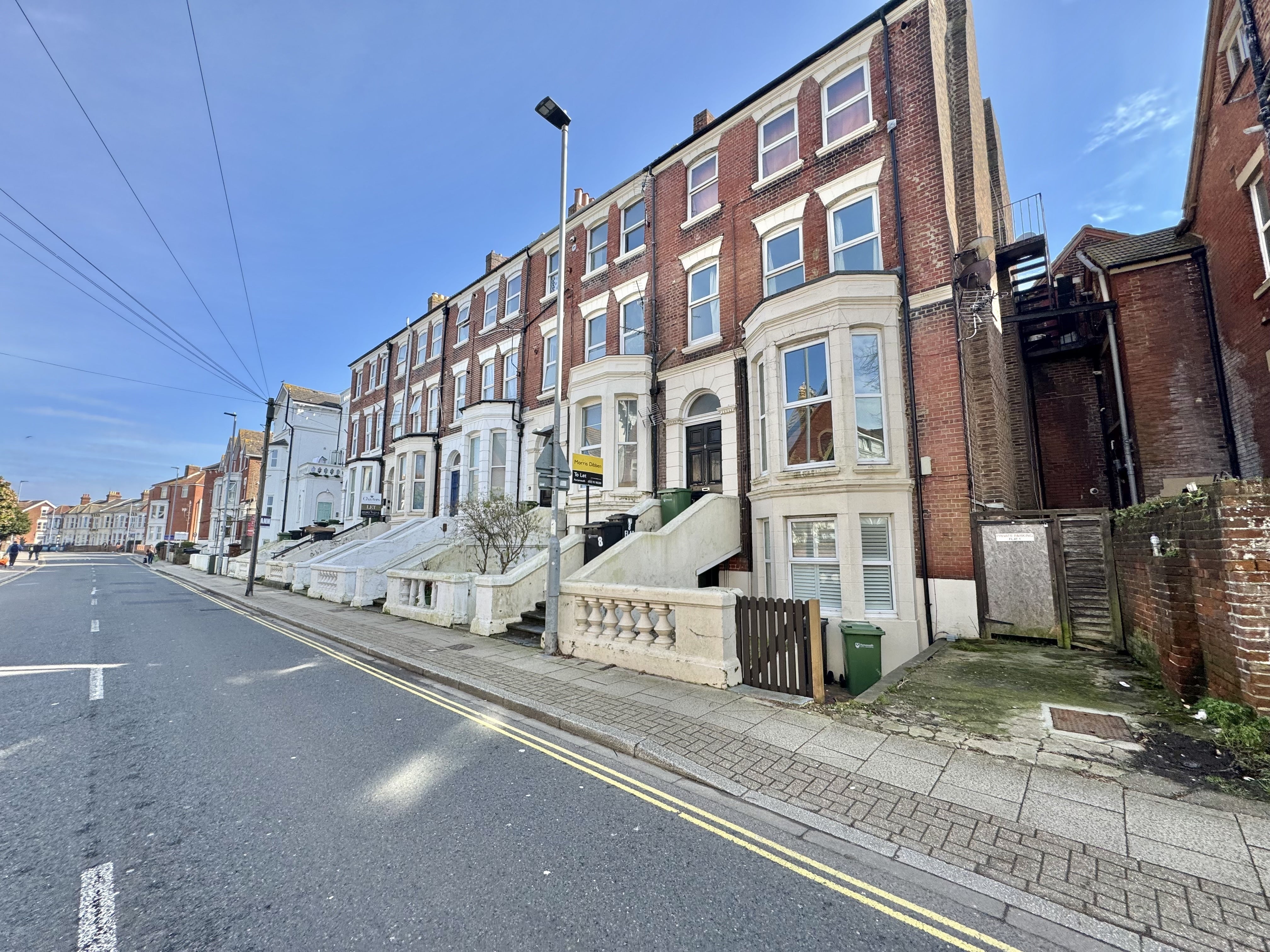 Flat Waverley Road in Portsmouth