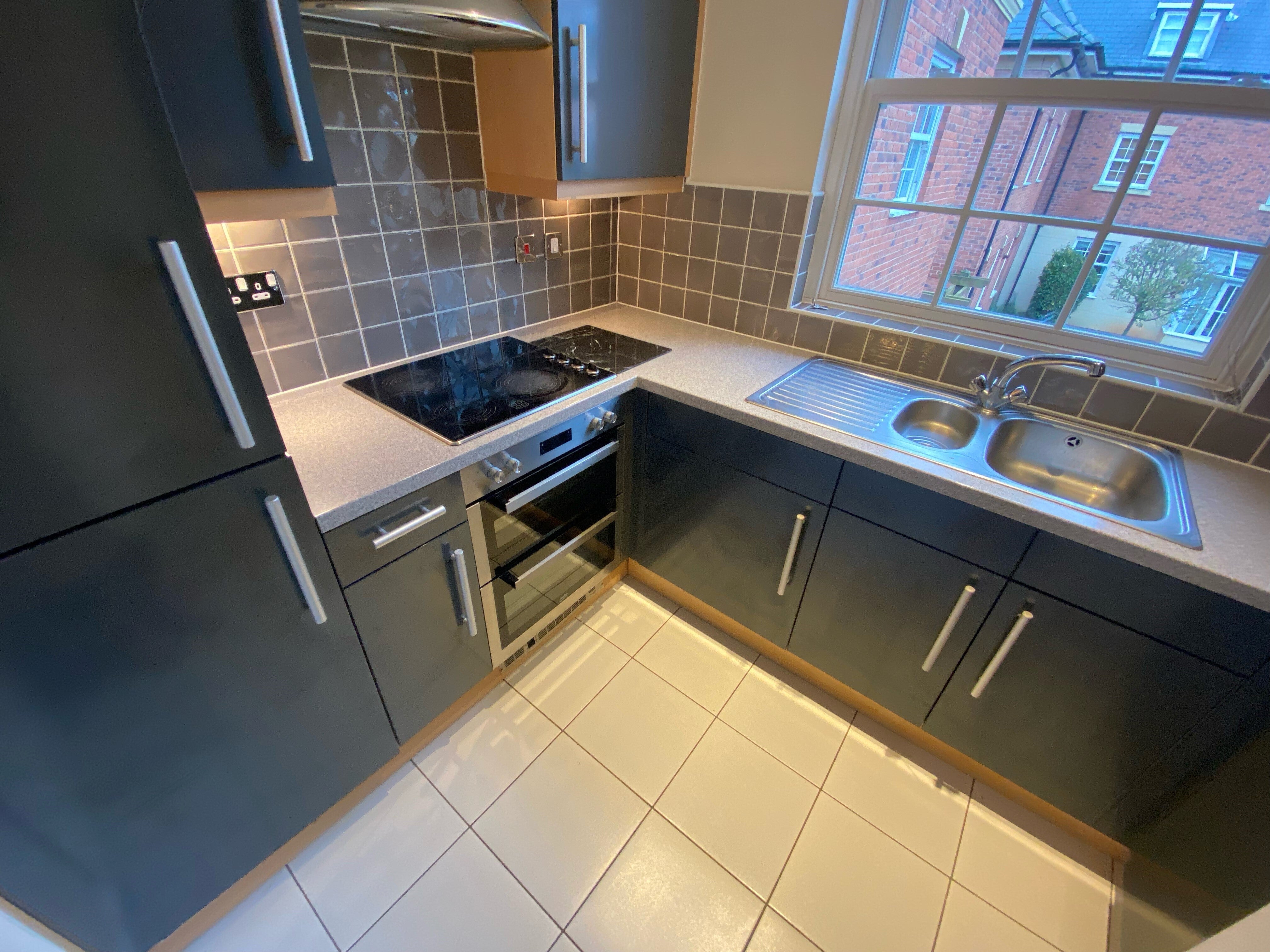 Flat John Cullis Gardens in Royal Leamington Spa