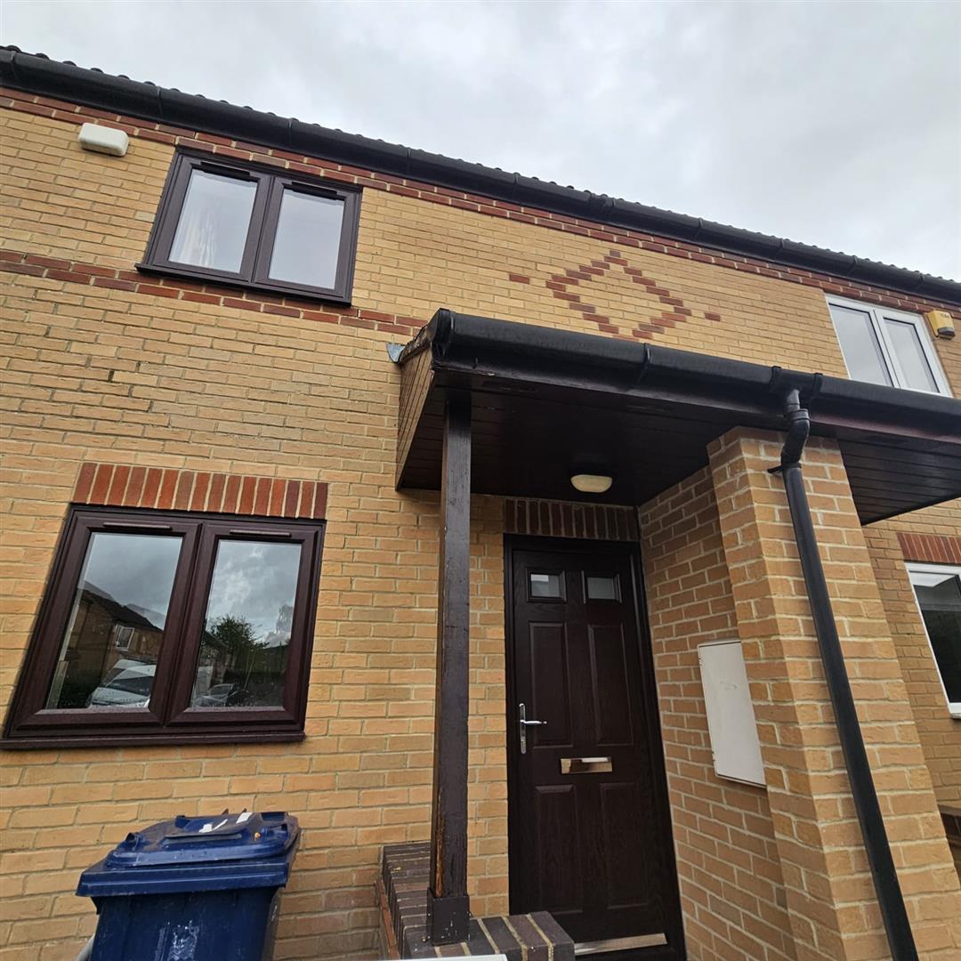 House Blackstock Close in Oxford