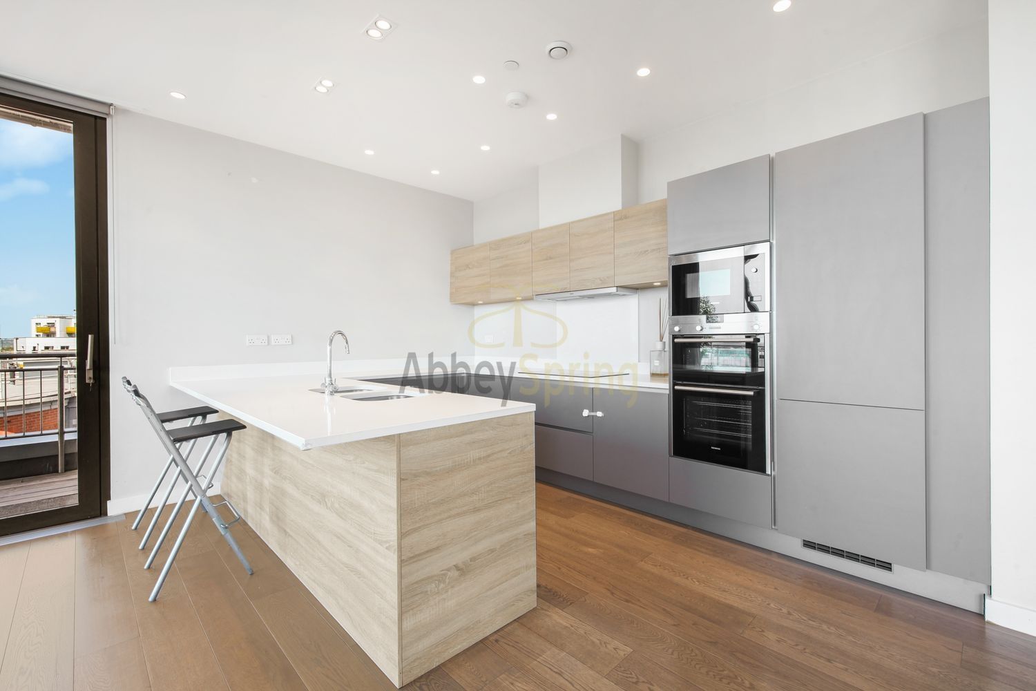 Flat Devonshire Place in Greater London
