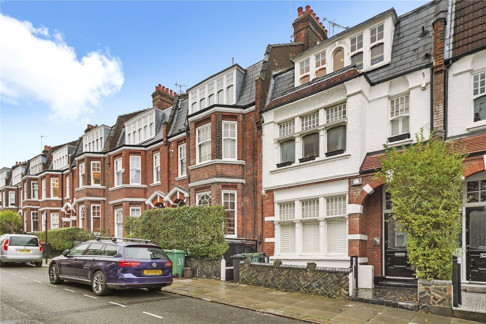 Flat Glenmore Road in Greater London