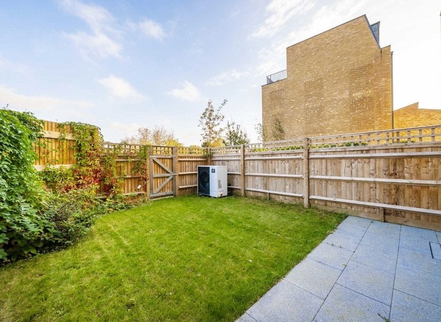 House Bryanston Close in Greater London