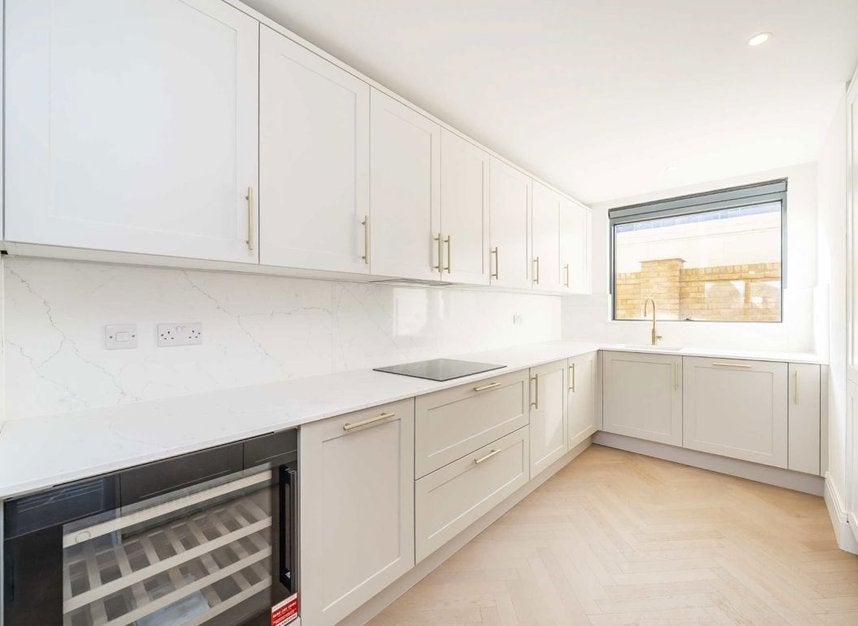 House Bryanston Close in Greater London