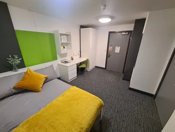 Room Pitt Street in Newcastle upon Tyne