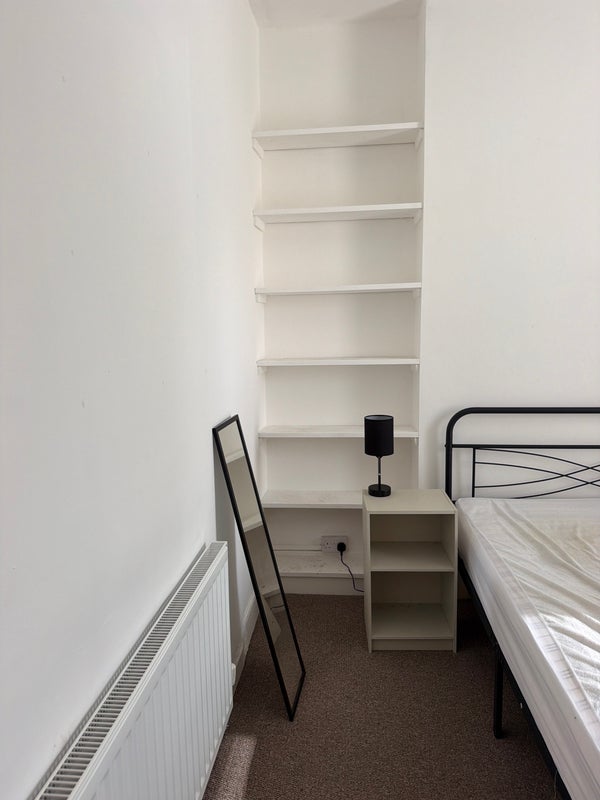 Room South Luton Place in Cardiff