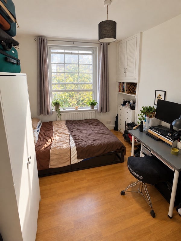 Room Camden Street in Greater London