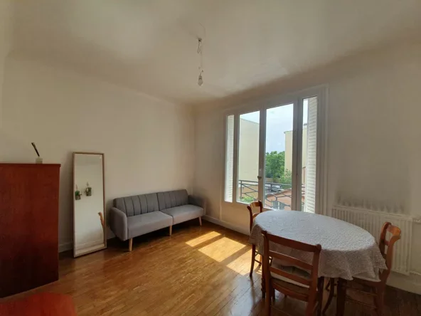 Flat Rue de Colombes in Courbevoie