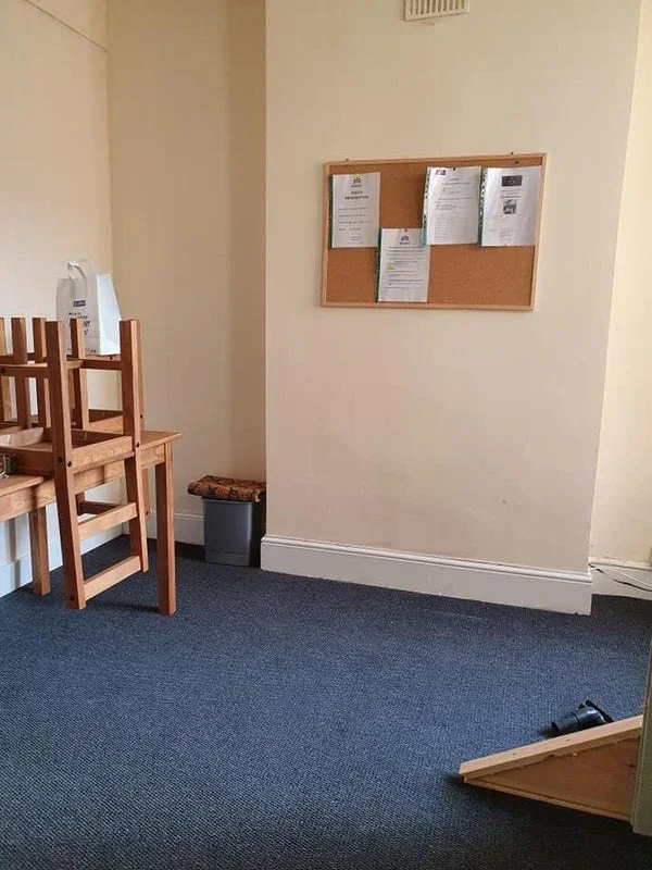 Room Lily Road in Birmingham