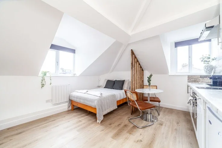 Flat Finsbury Park Road in Greater London