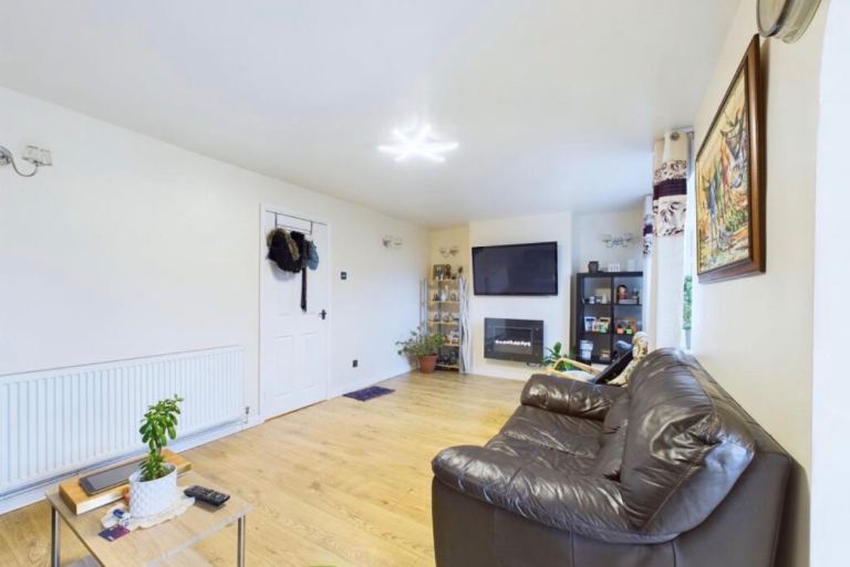 Flat Coombe Park Road in Coventry