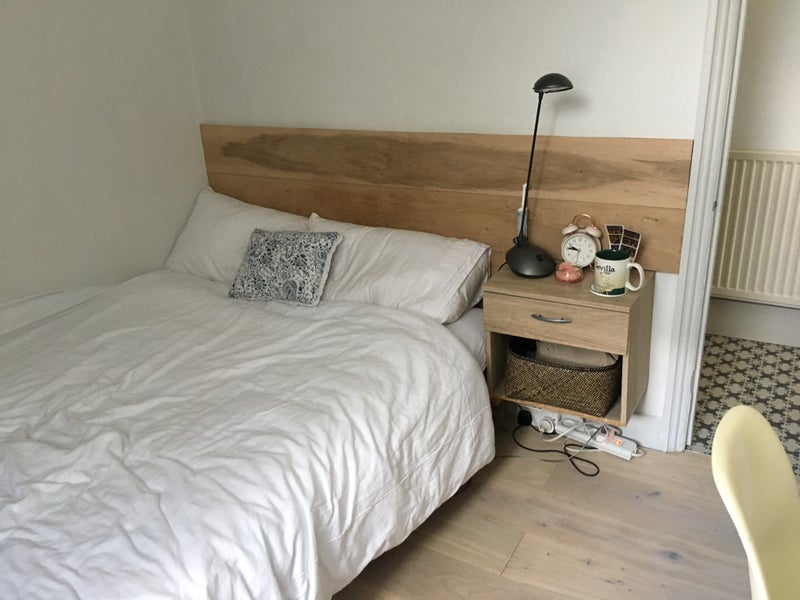 Room Nightingale Lane in Greater London