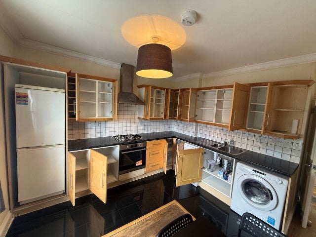 Flat Haverstock Hill in Greater London