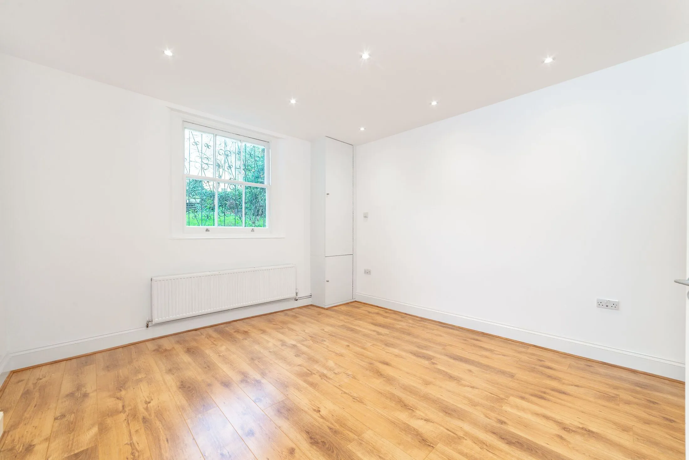 Flat Adamson Road in Greater London