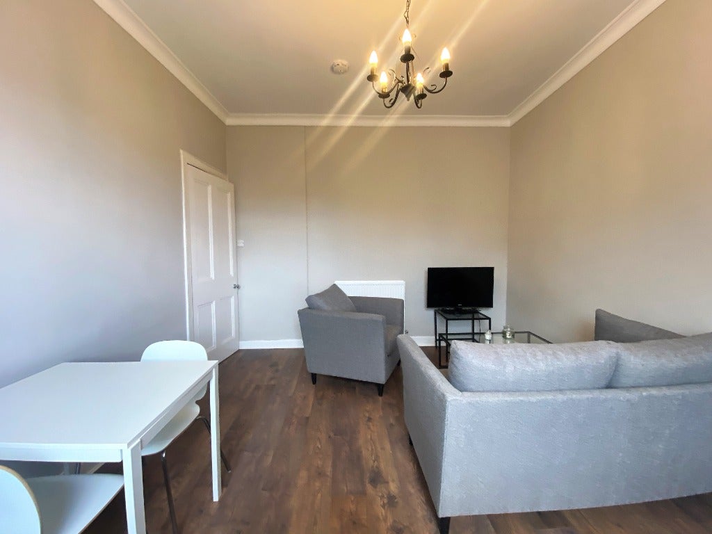 Flat Caledonian Crescent in City of Edinburgh