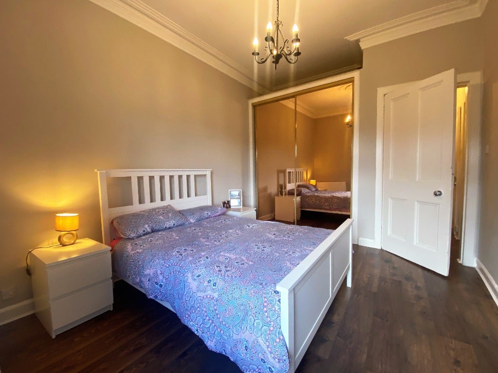 Flat Caledonian Crescent in City of Edinburgh