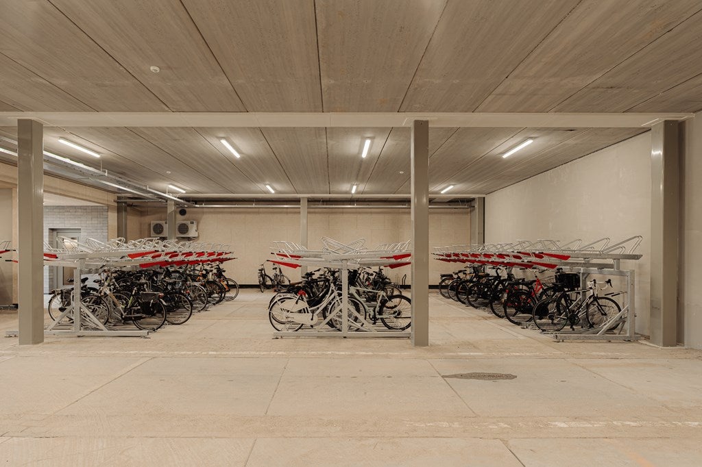 Appartement te huur: Joan Muyskenweg 21B-9, Amsterdam