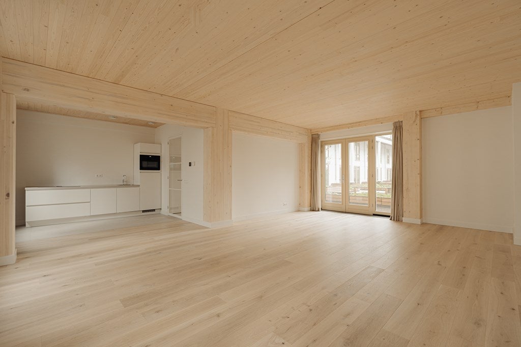 Appartement te huur: Joan Muyskenweg 21B-9, Amsterdam