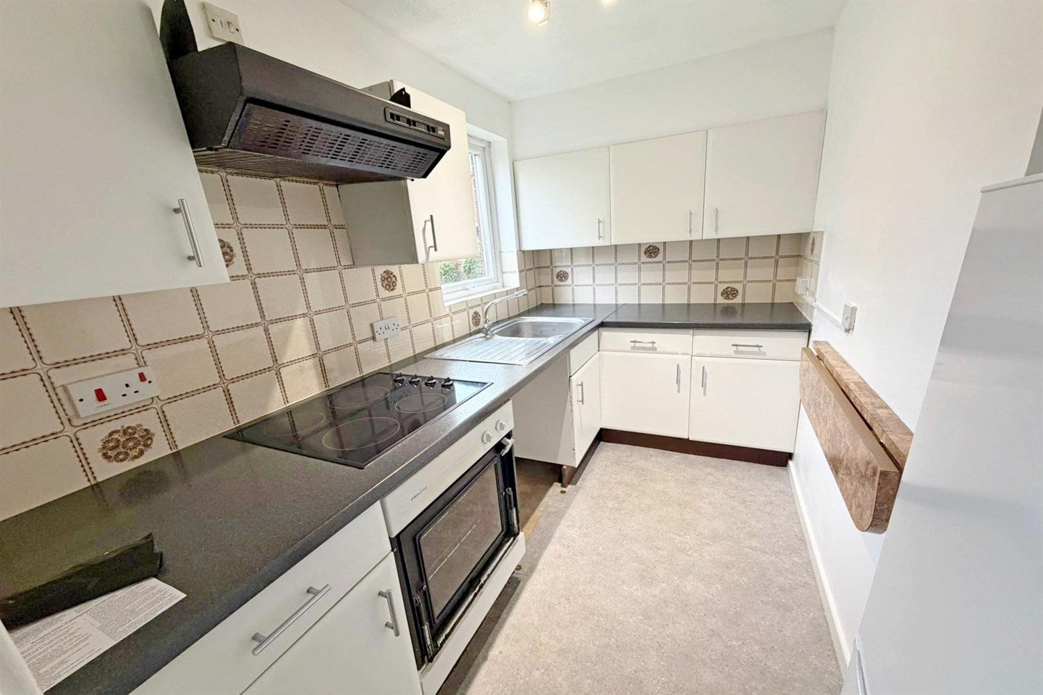 Flat Templars Close in Arun