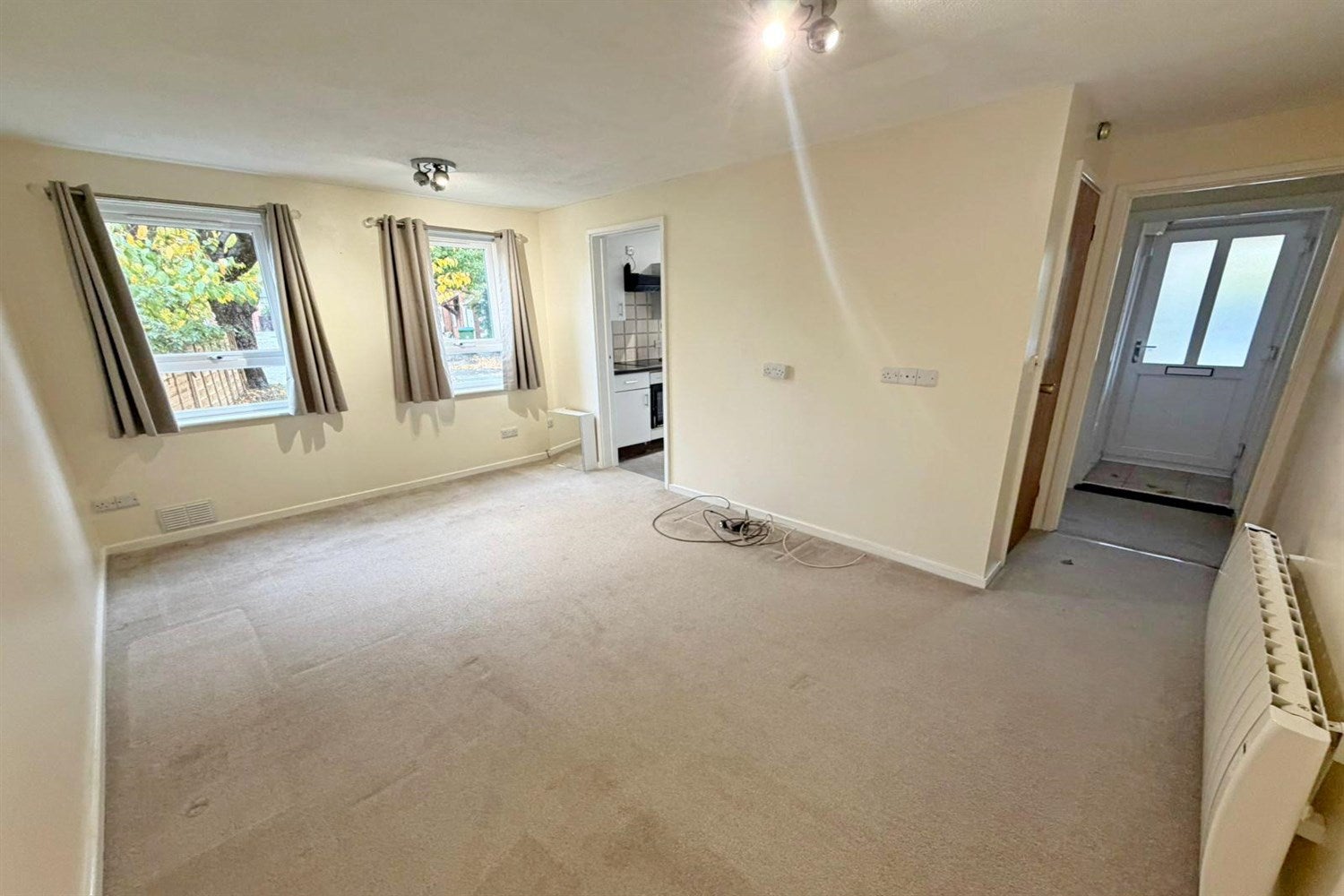 Flat Templars Close in Arun