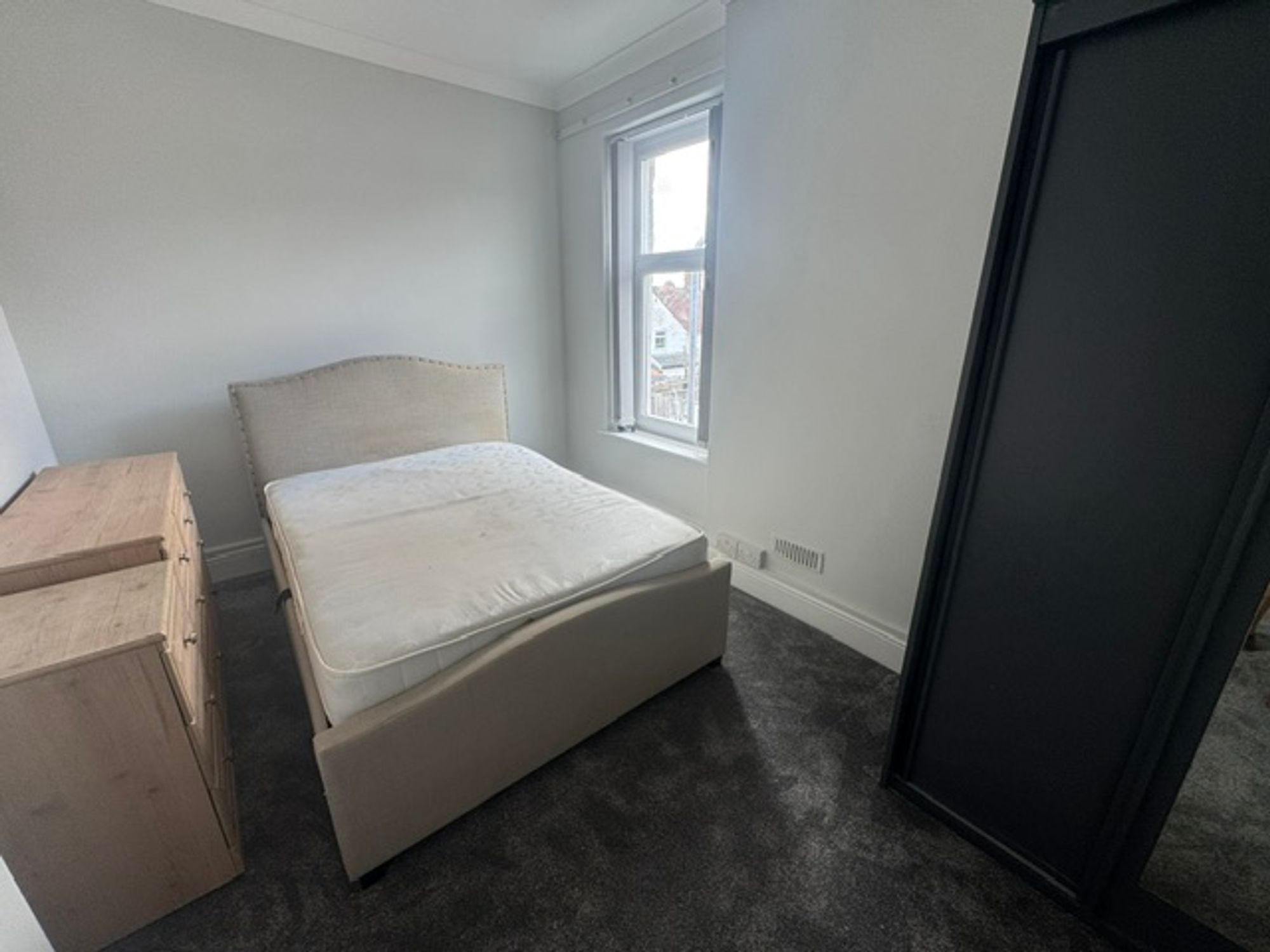 Flat Robert Street in Cardiff