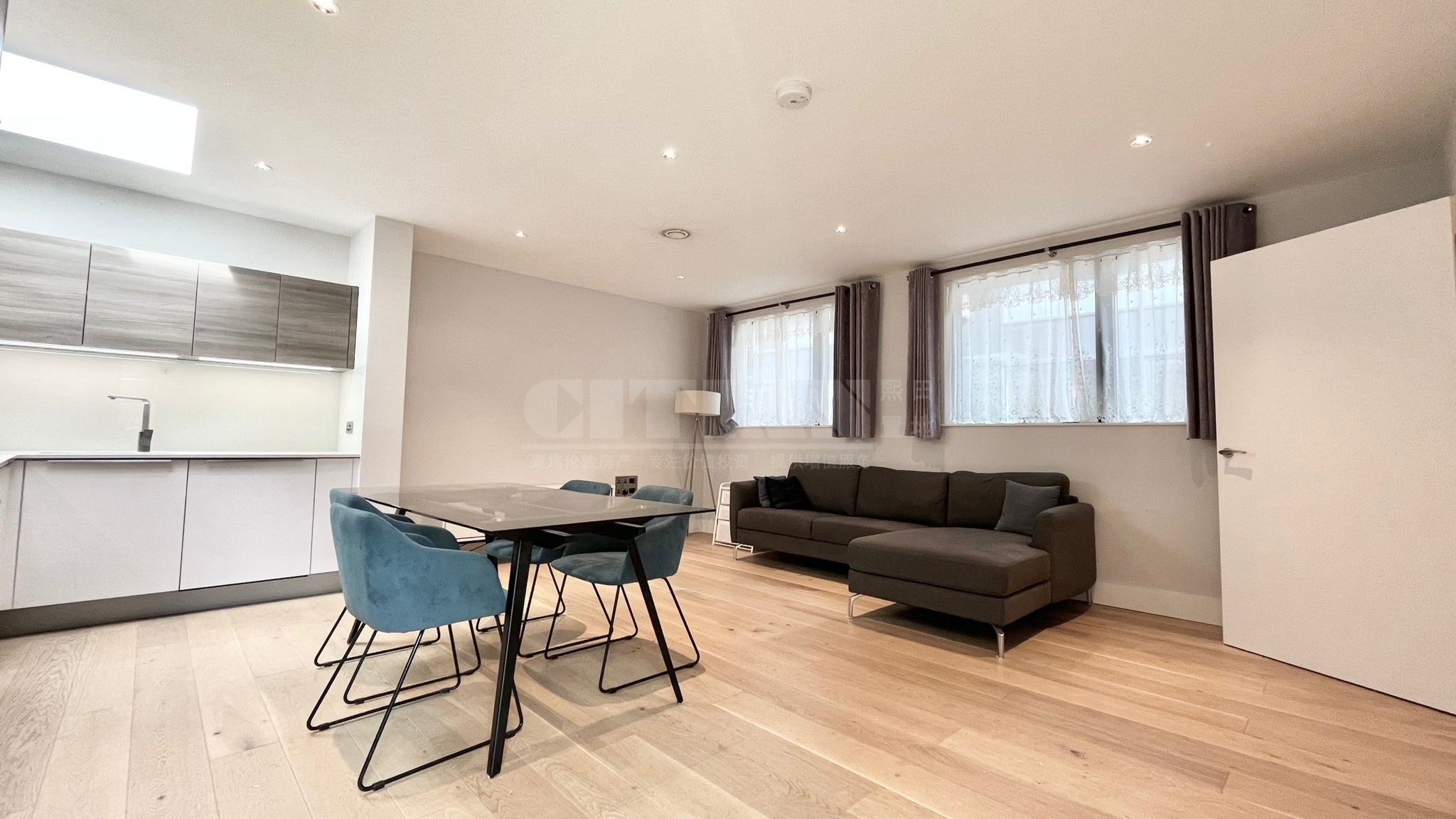 Flat Patcham Terrace in Greater London