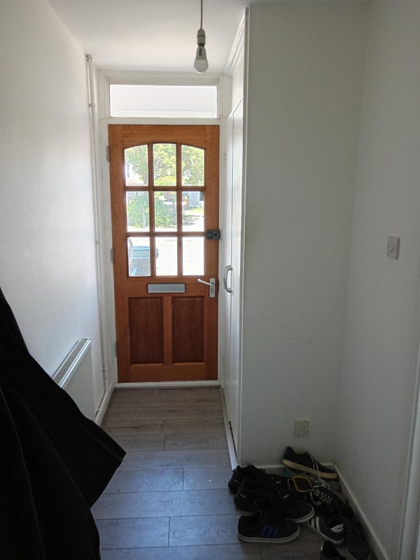 Room Stanstead Road in Greater London