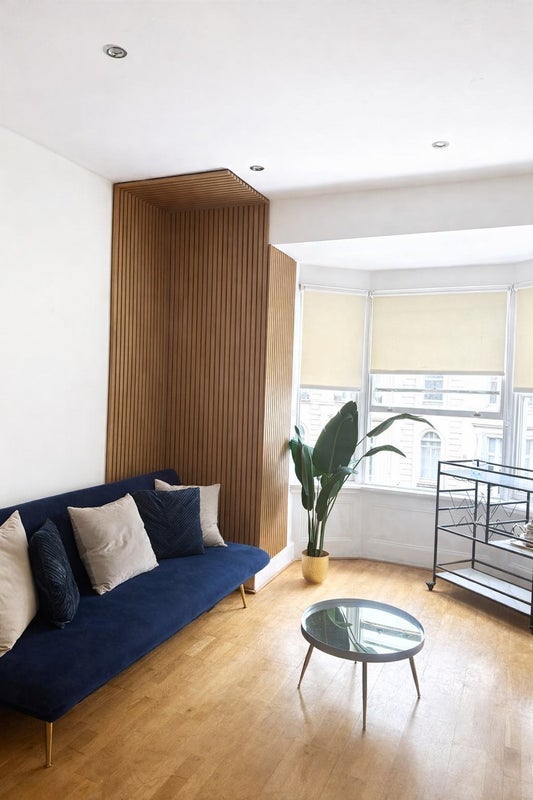 Flat Gloucester Terrace in City of Westminster
