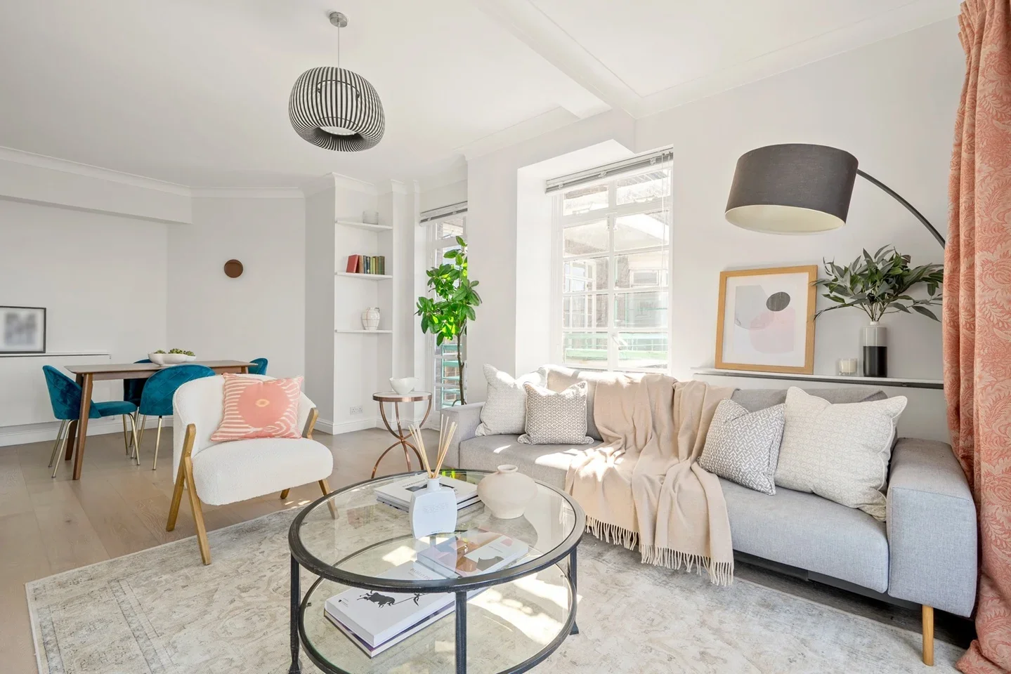 Flat Marylebone Road in City of Westminster