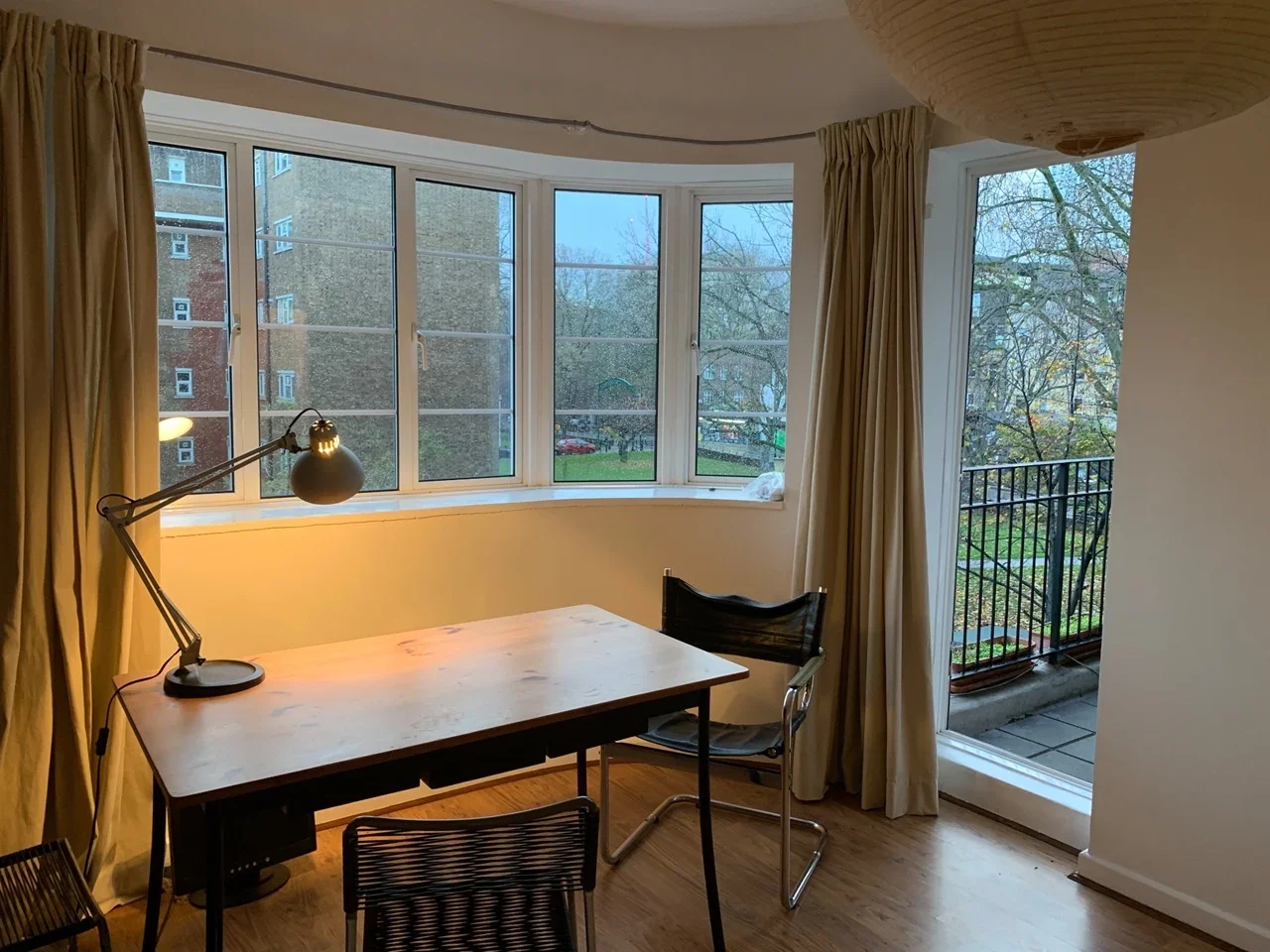 Flat Fanshaw Street in Greater London