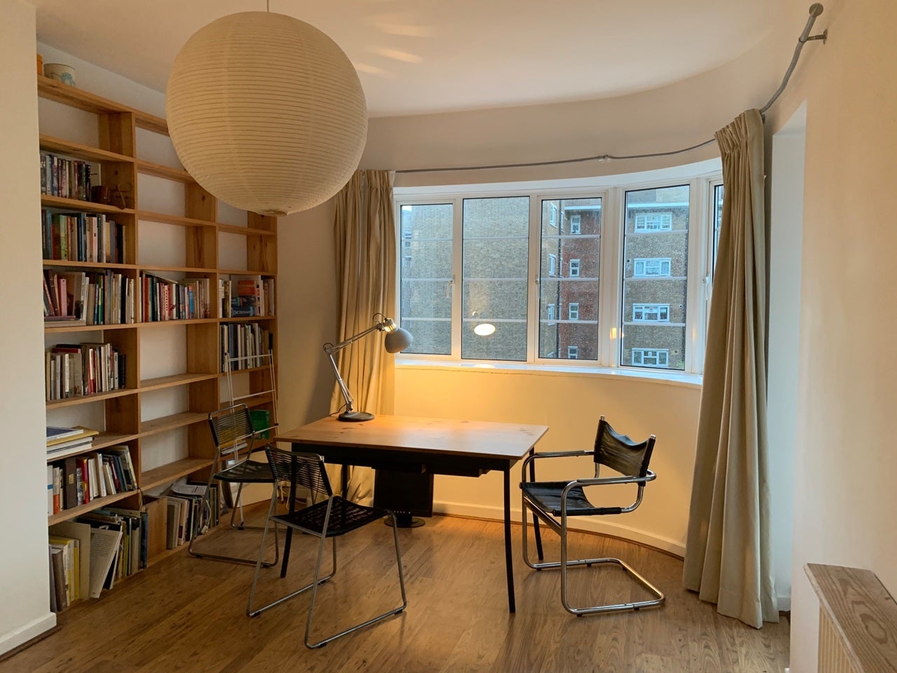 Flat Fanshaw Street in Greater London