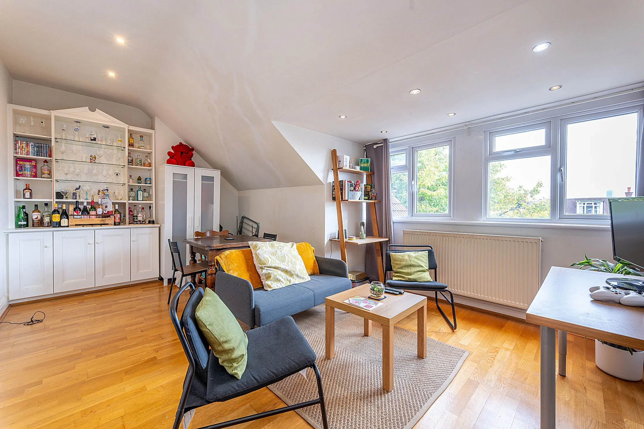 Flat West Walk in Greater London