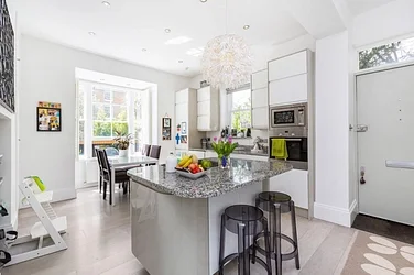 Flat Edith Grove in Greater London