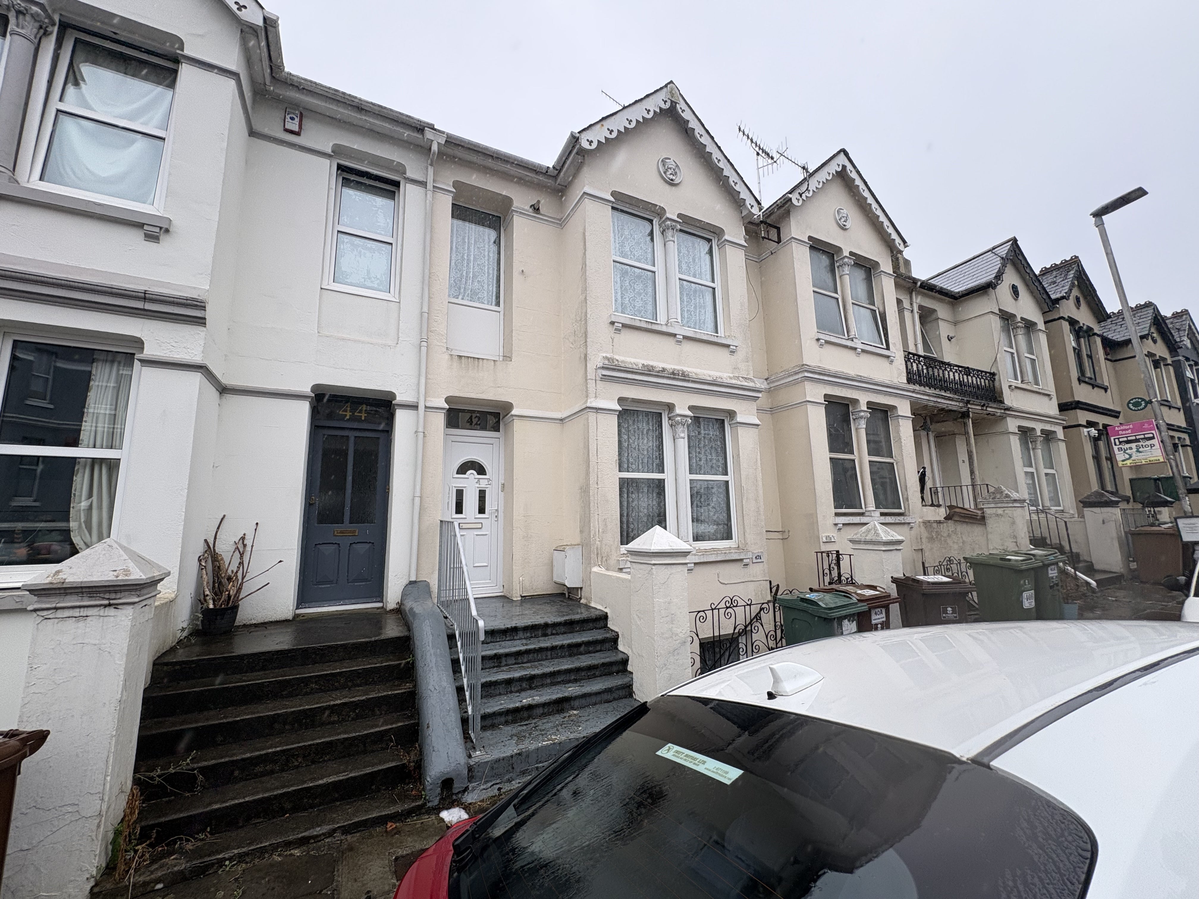 Flat Holkham Lane in Plymouth